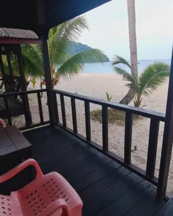 Rainbow Tioman Cottage Kampong Juara Exterior photo