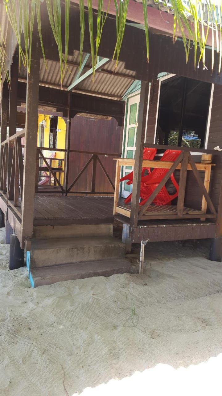 Rainbow Tioman Cottage Kampong Juara Exterior photo