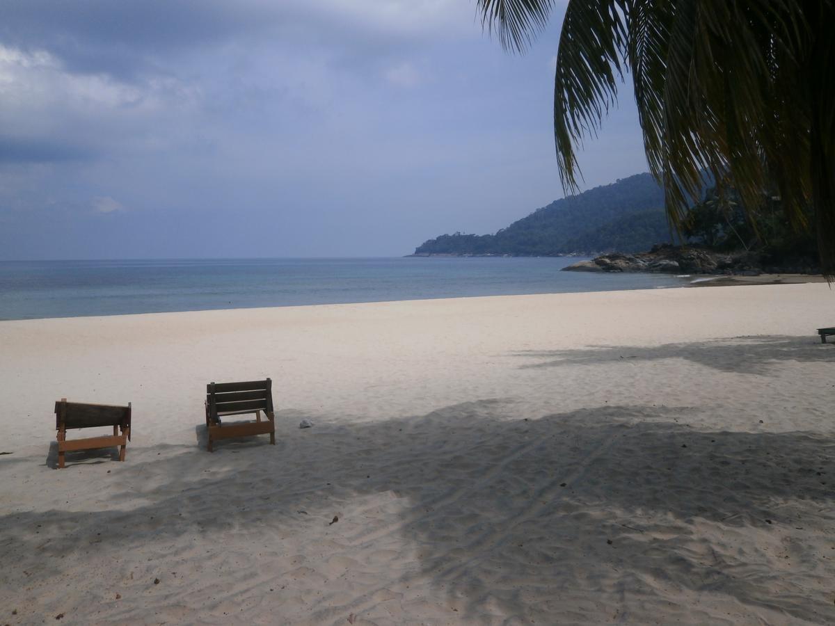 Rainbow Tioman Cottage Kampong Juara Exterior photo