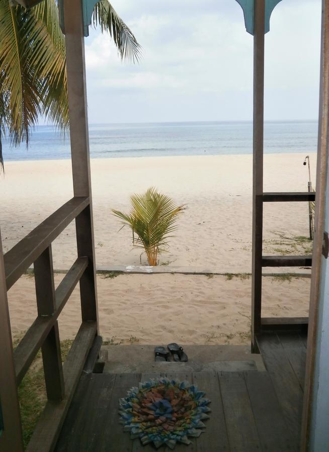 Rainbow Tioman Cottage Kampong Juara Exterior photo