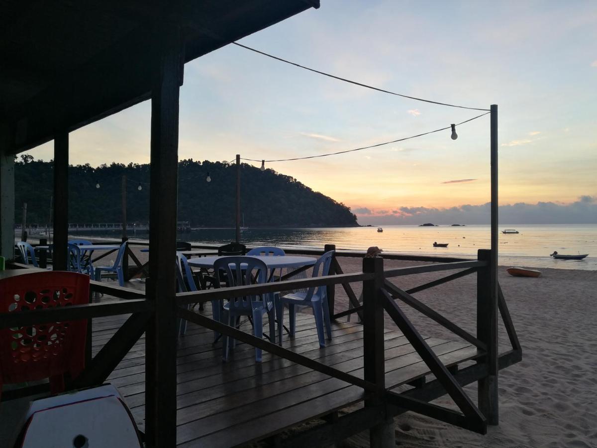 Rainbow Tioman Cottage Kampong Juara Exterior photo