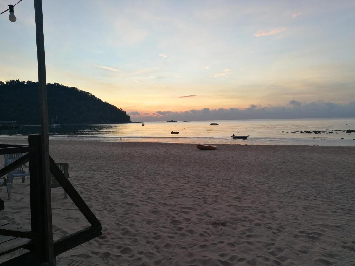 Rainbow Tioman Cottage Kampong Juara Exterior photo